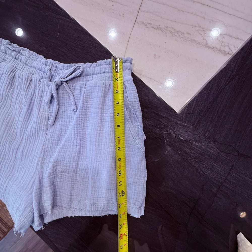 2-piece Set Light Blue Button-Down Cotton Gauze Shirt and Shorts - Picture 14 of 16